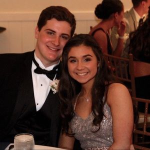 Meet your Posher, Olivia